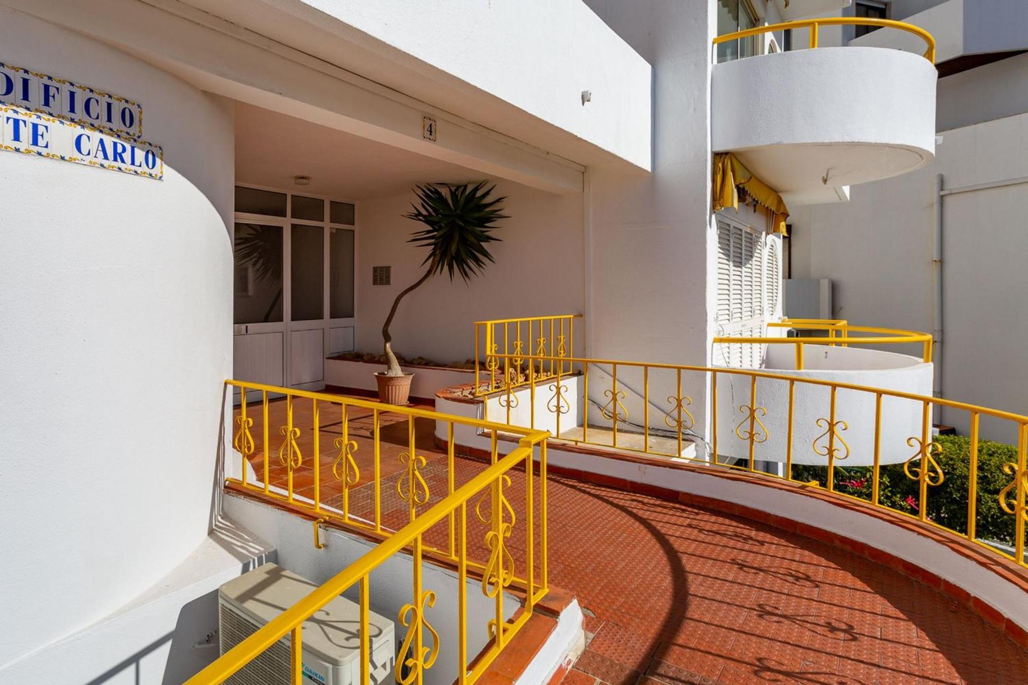 Typical T2 In Albufeira W/ Balcony By Lovelystay Zewnętrze zdjęcie